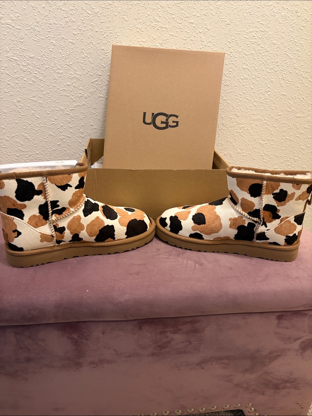 UGG Kids Boot in Cow Print Black/Tan/Cream